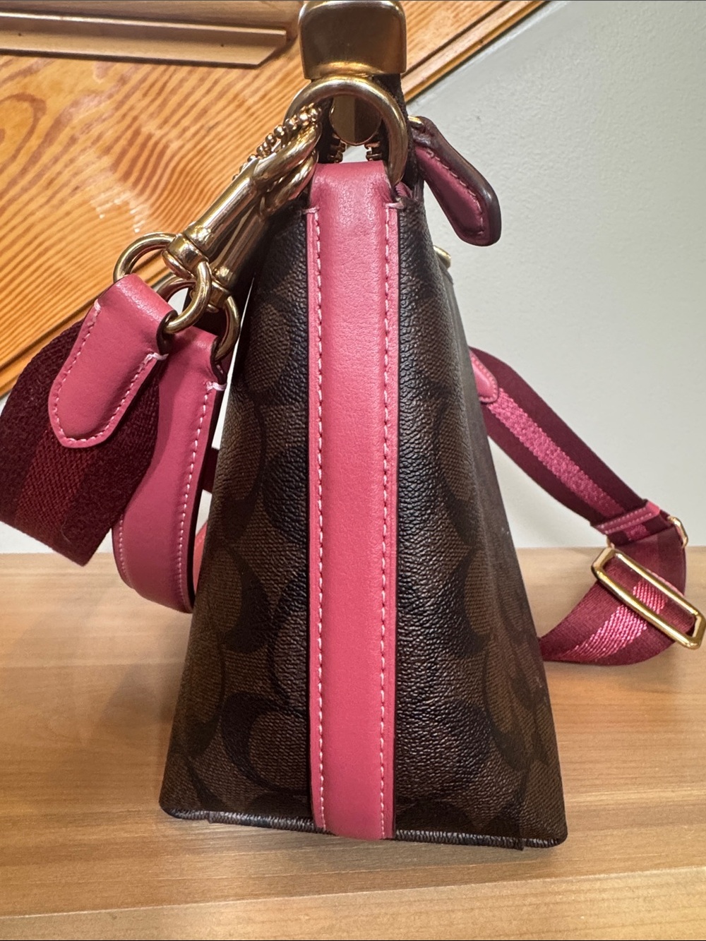 Coach New York Brown Signature Canvas Shoulder Bag with Pink Accents - Picture 6 of 10
